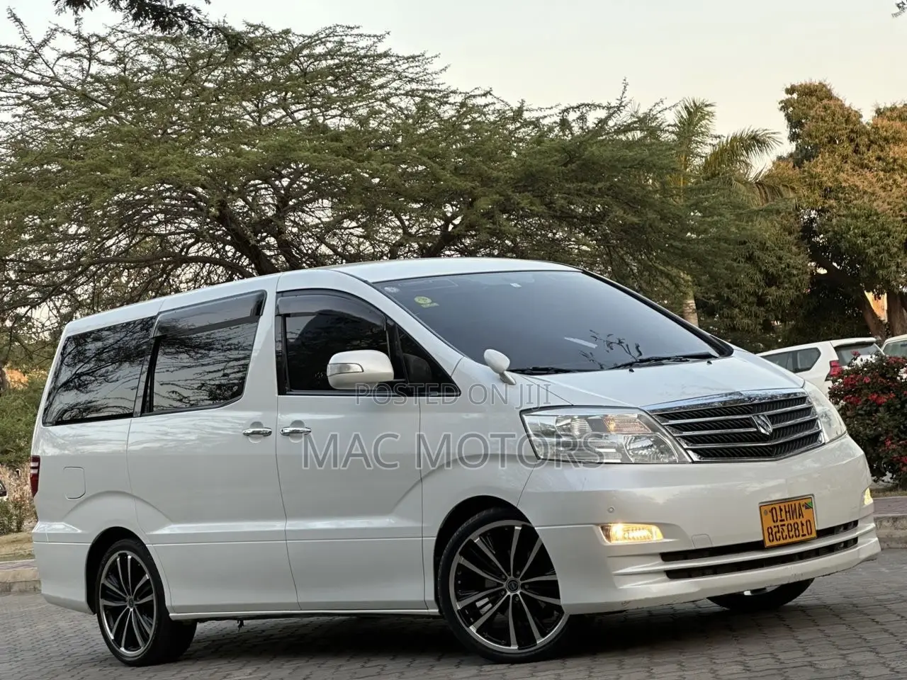 Toyota Alphard 2006 White