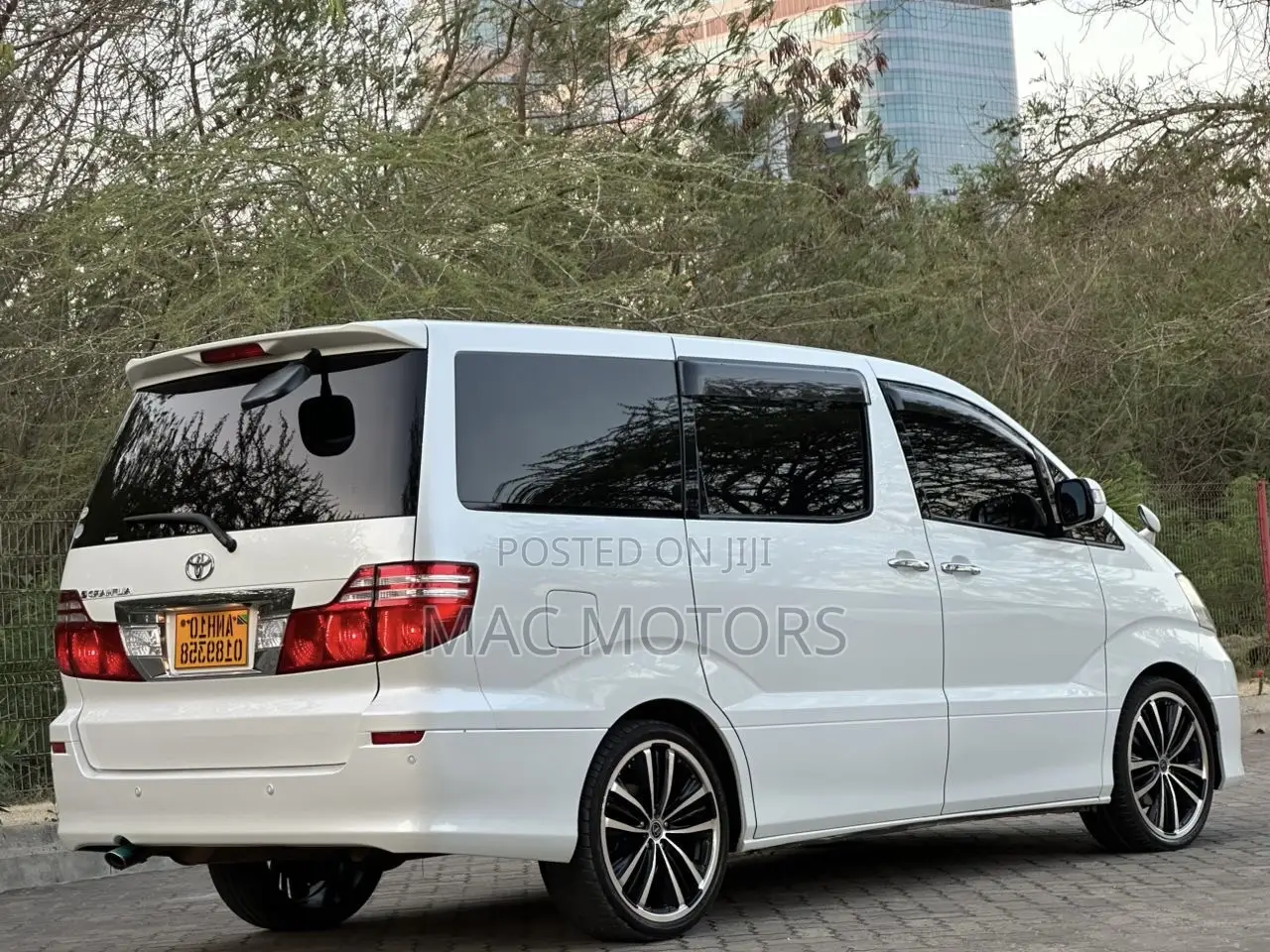 Toyota Alphard 2006 White