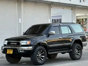 Toyota Hilux Surf 2.7 SSR 2000 Black