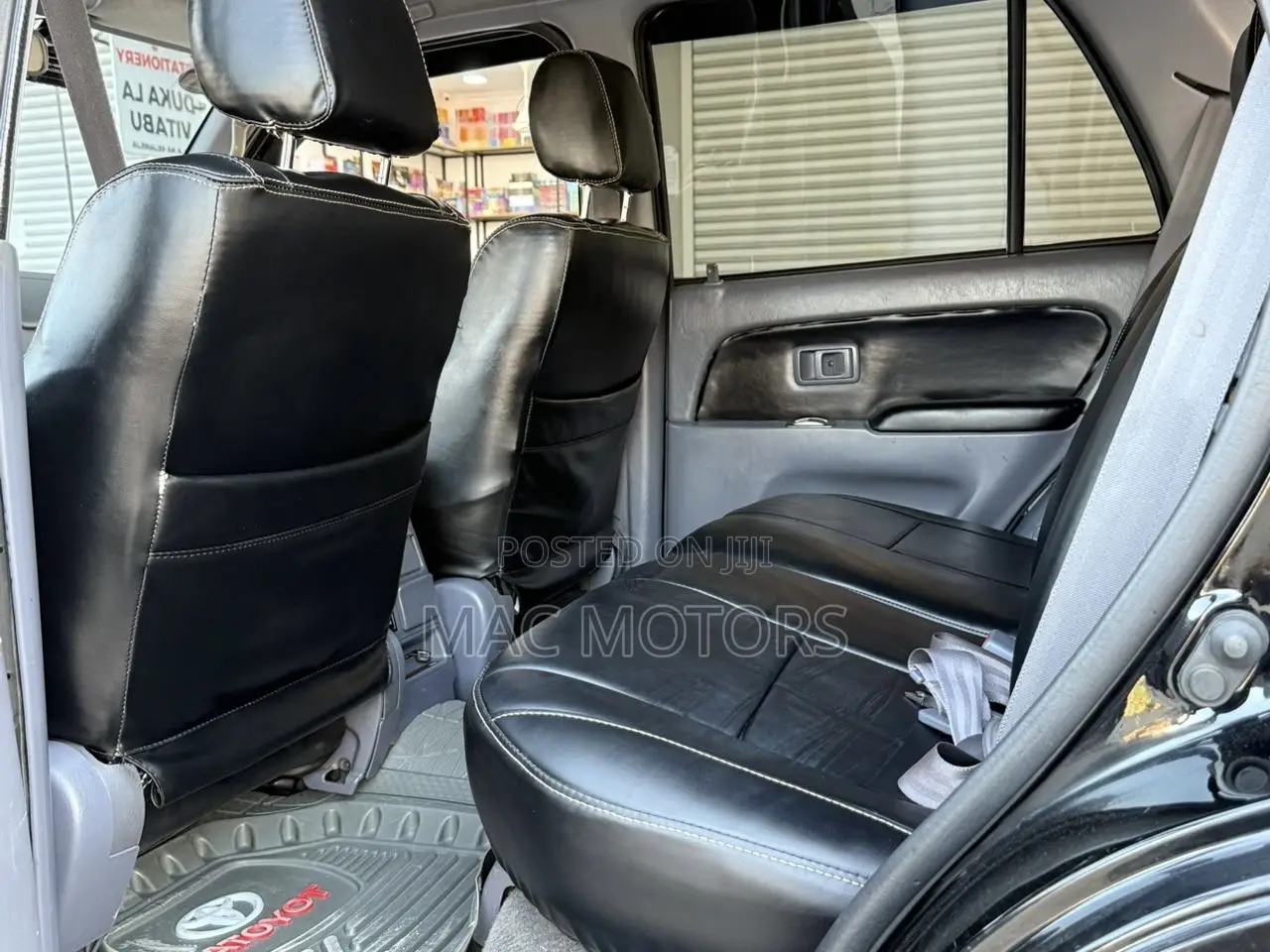 Toyota Hilux Surf 2.7 SSR 2000 Black