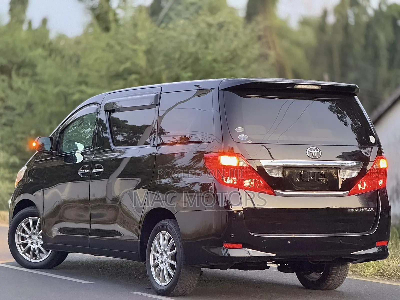 Toyota Alphard 2009 Black