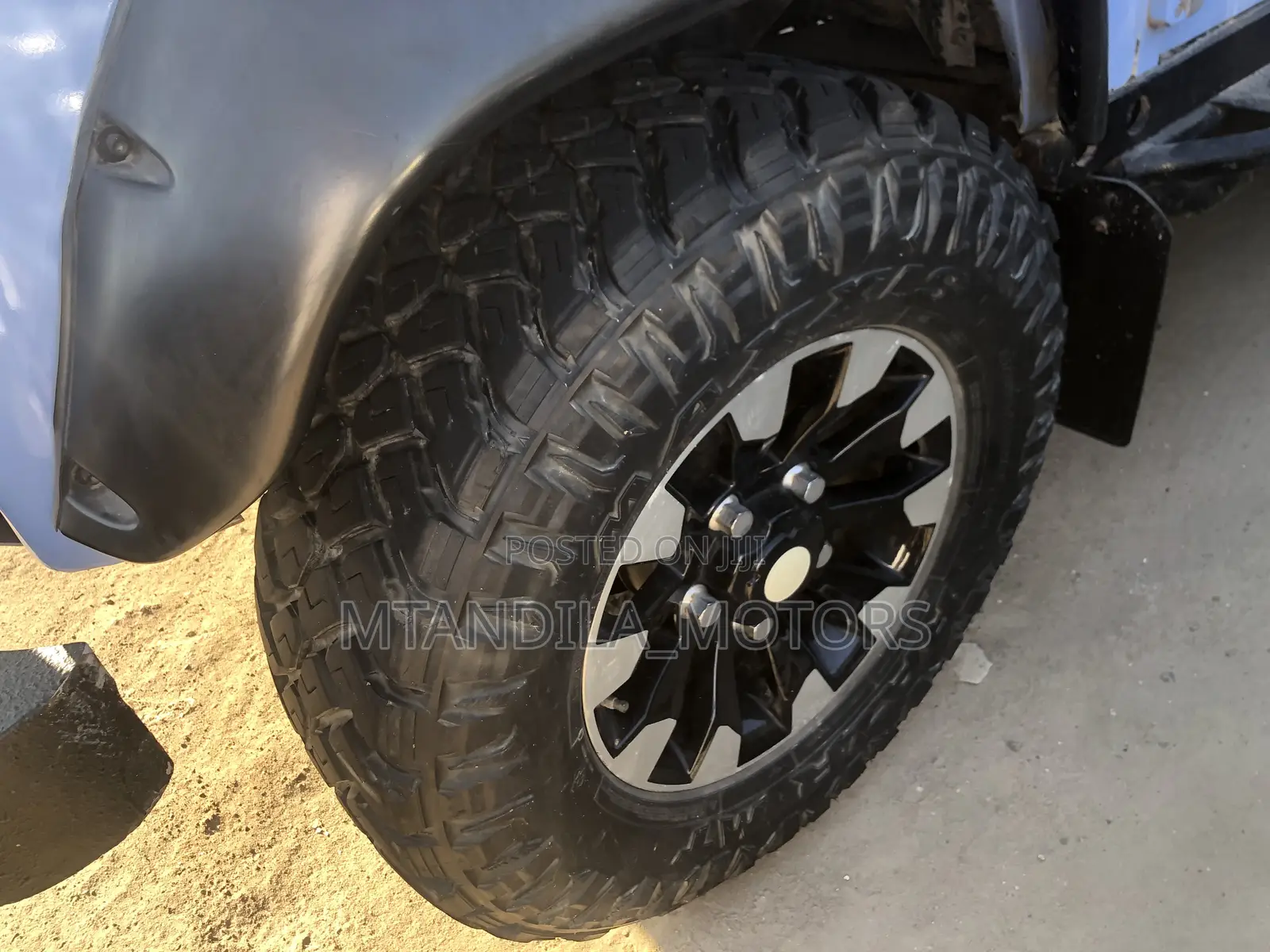 Land Rover Defender 130 2.5 TDS 2005 Purple