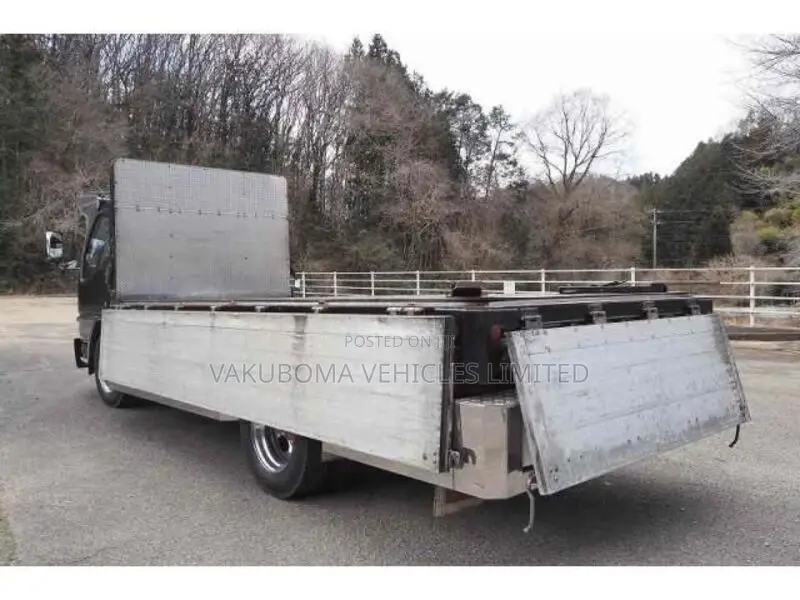 Mitsubishi Canter Truck