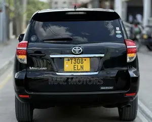 Toyota Vanguard 2010 Black