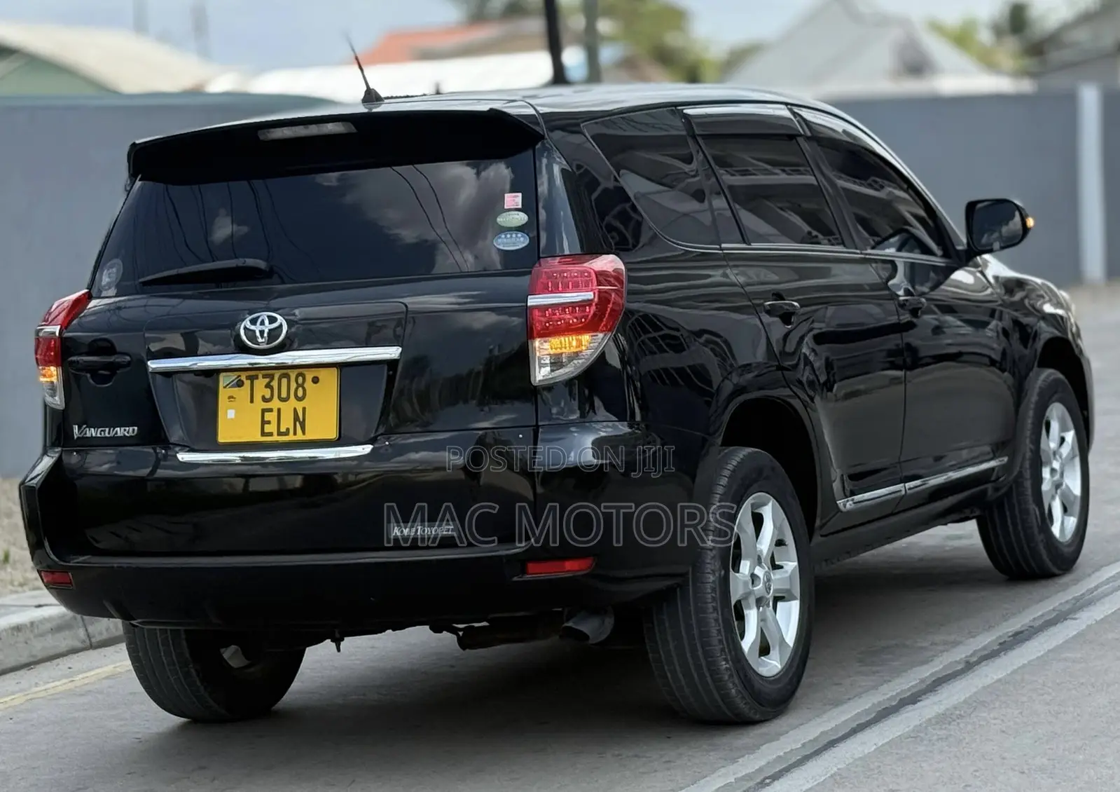 Toyota Vanguard 2010 Black