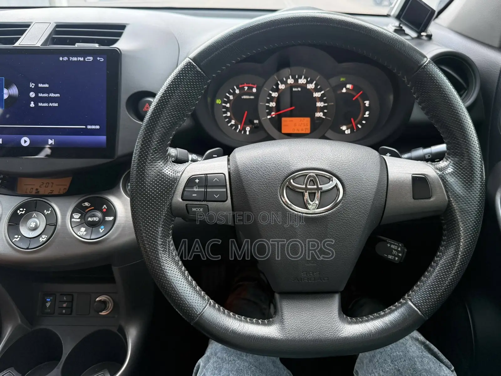 Toyota Vanguard 2010 Black
