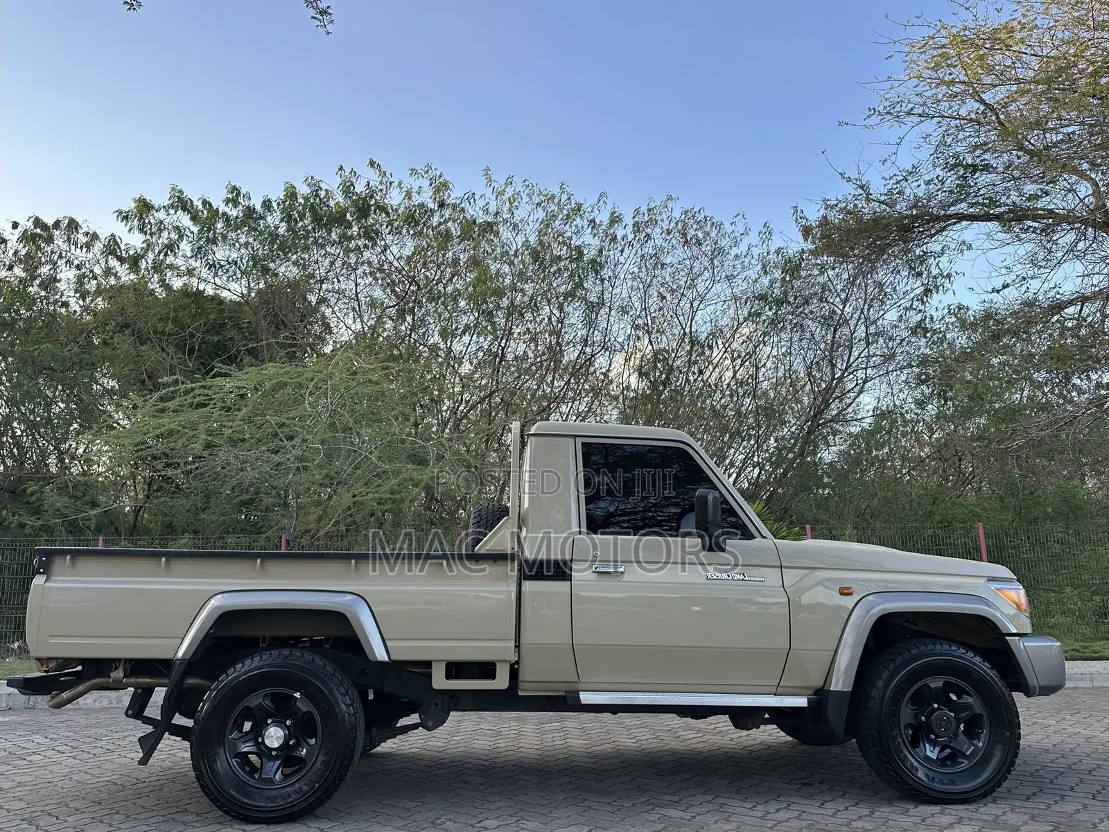 Toyota Land Cruiser 79 Series 2022 Beige