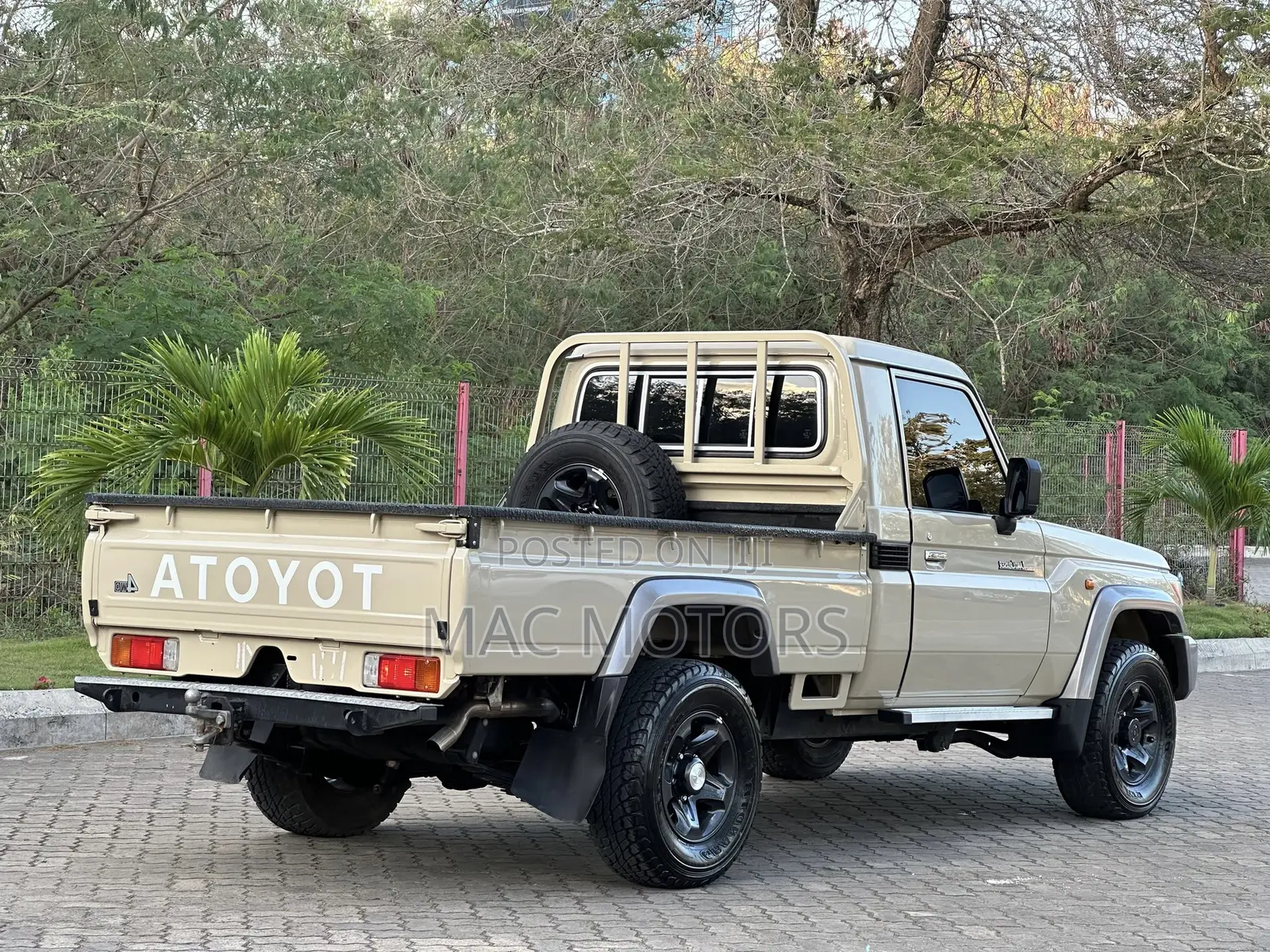 Toyota Land Cruiser 79 Series 2022 Beige
