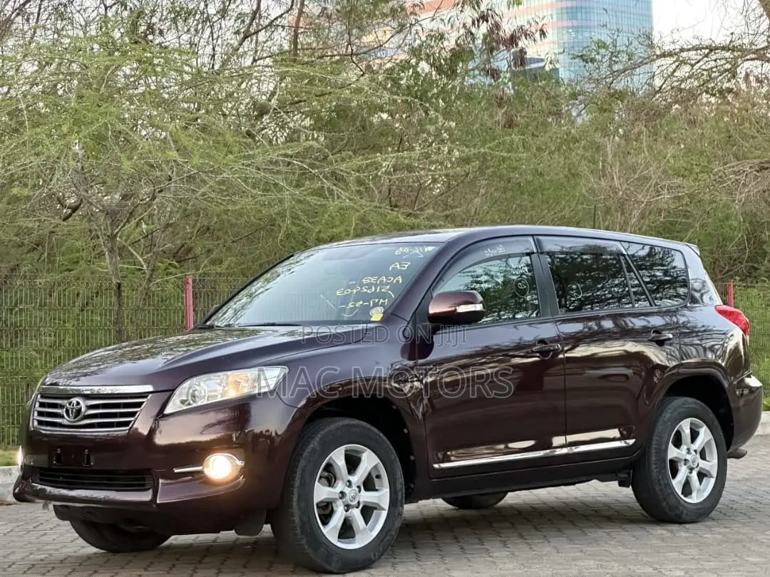 Toyota Vanguard 2010 Maroon