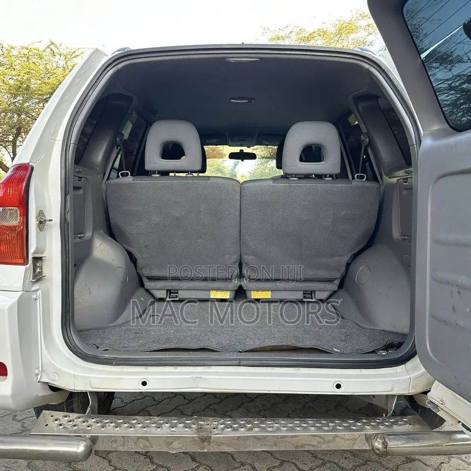 Toyota RAV4 Automatic 2003 White