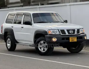 Nissan Patrol 2012 White