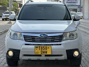 Subaru Forester 2010 White