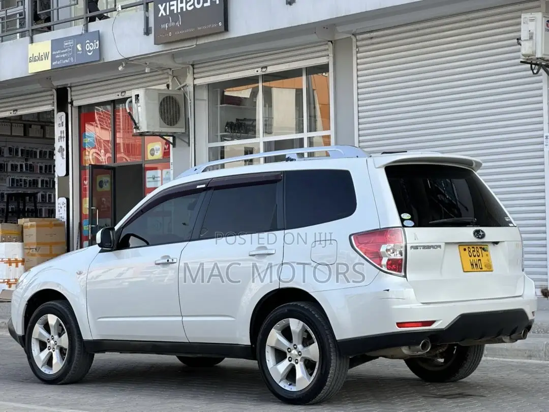 Subaru Forester 2010 White