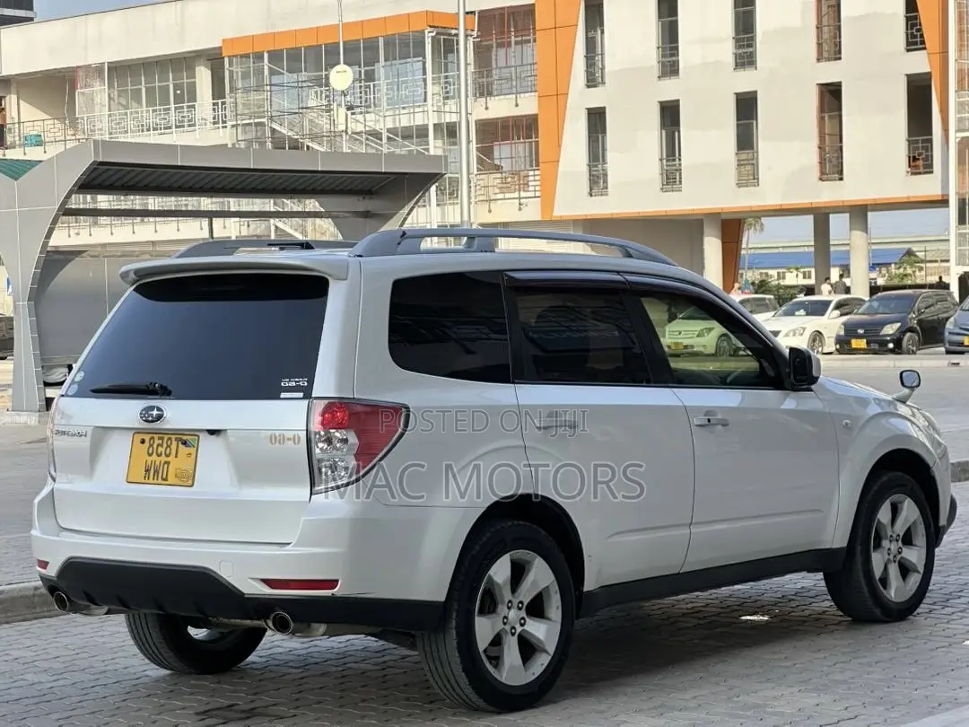 Subaru Forester 2010 White