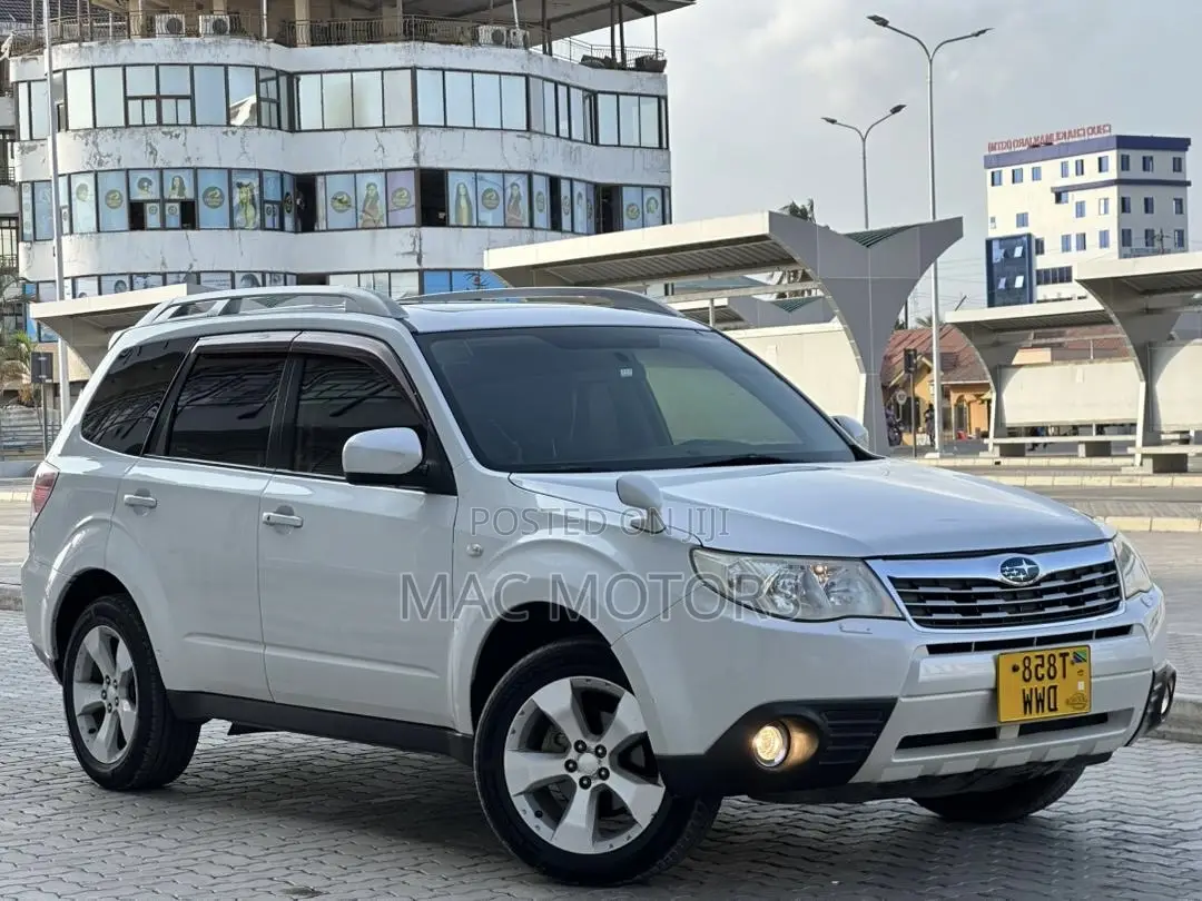 Subaru Forester 2010 White