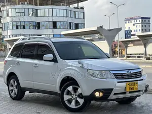 Subaru Forester 2010 White
