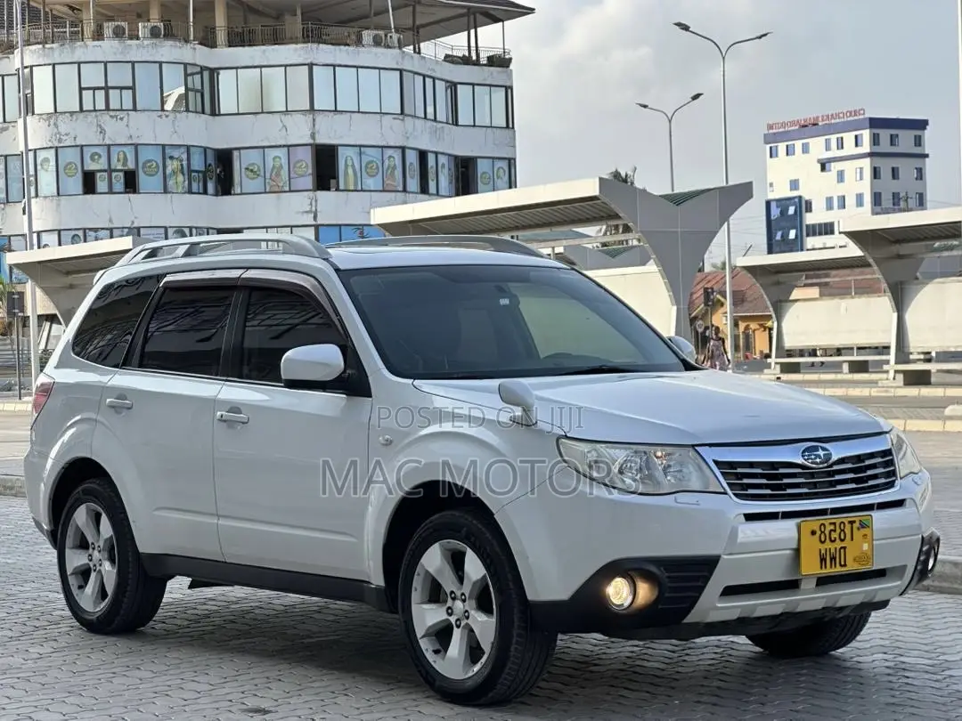 Subaru Forester 2010 White