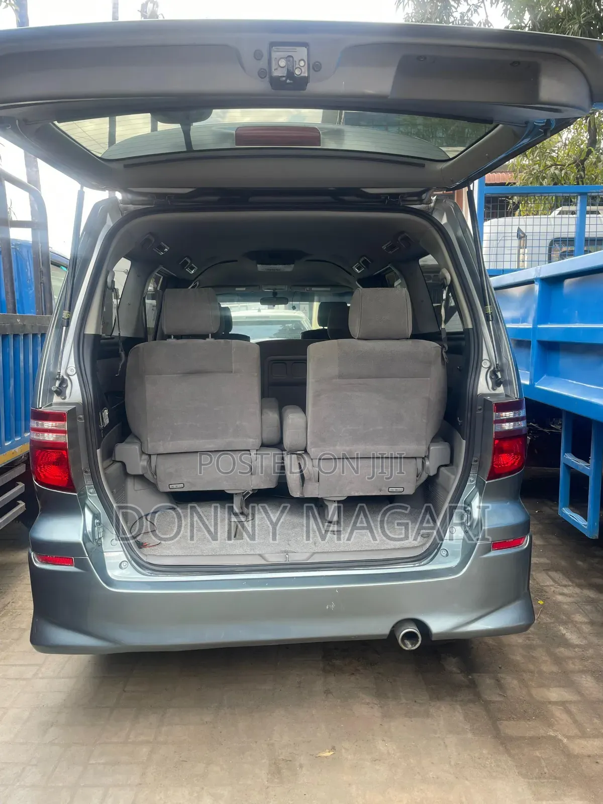 Toyota Alphard 2006 Gray