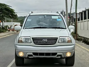 Suzuki Escudo 2002 Silver