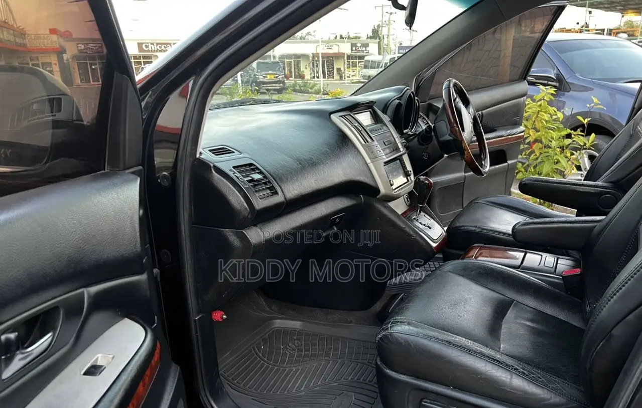 Toyota Harrier 2005 Black