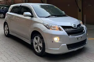 Toyota IST 2007 Silver