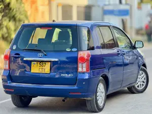 Toyota Raum 2004 Blue