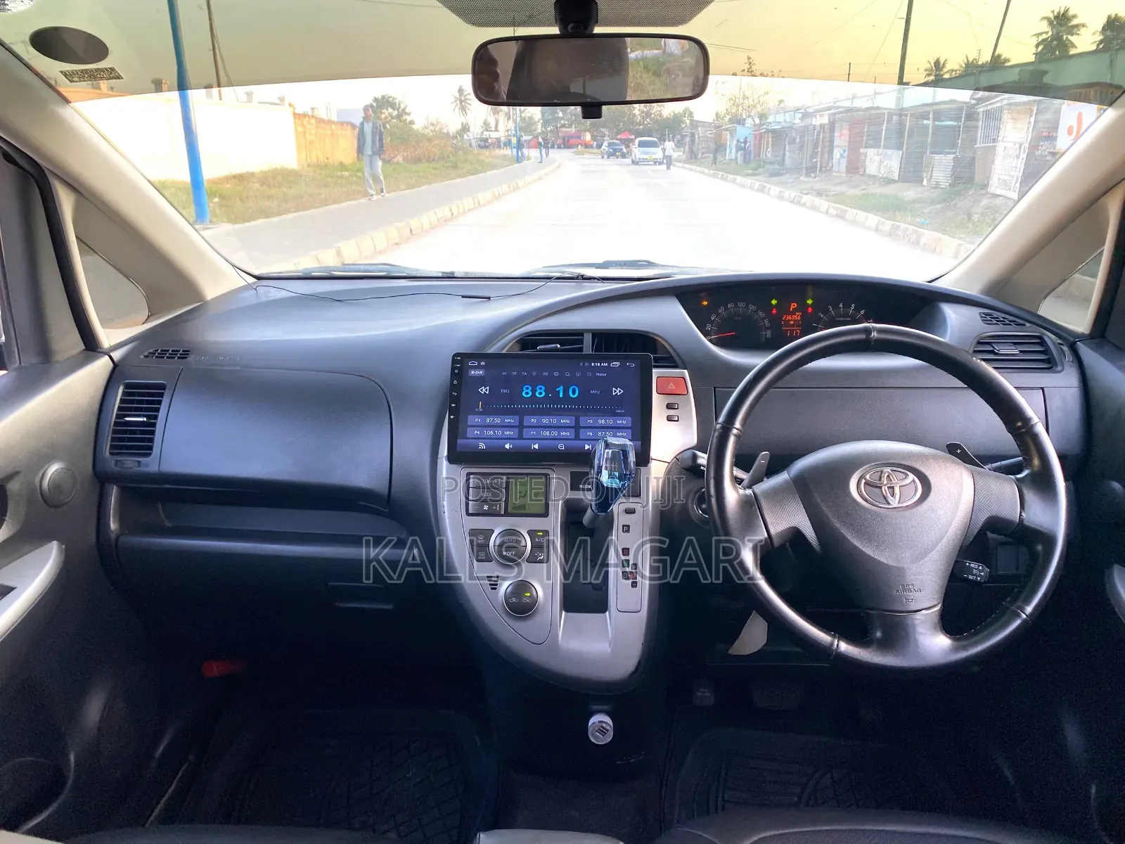 Toyota Ractis 2006 Gray