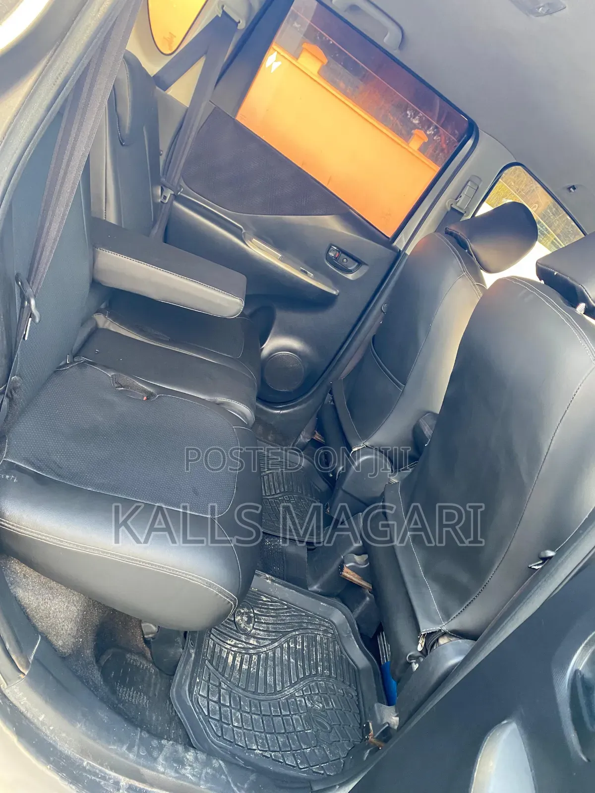 Toyota Ractis 2006 Gray