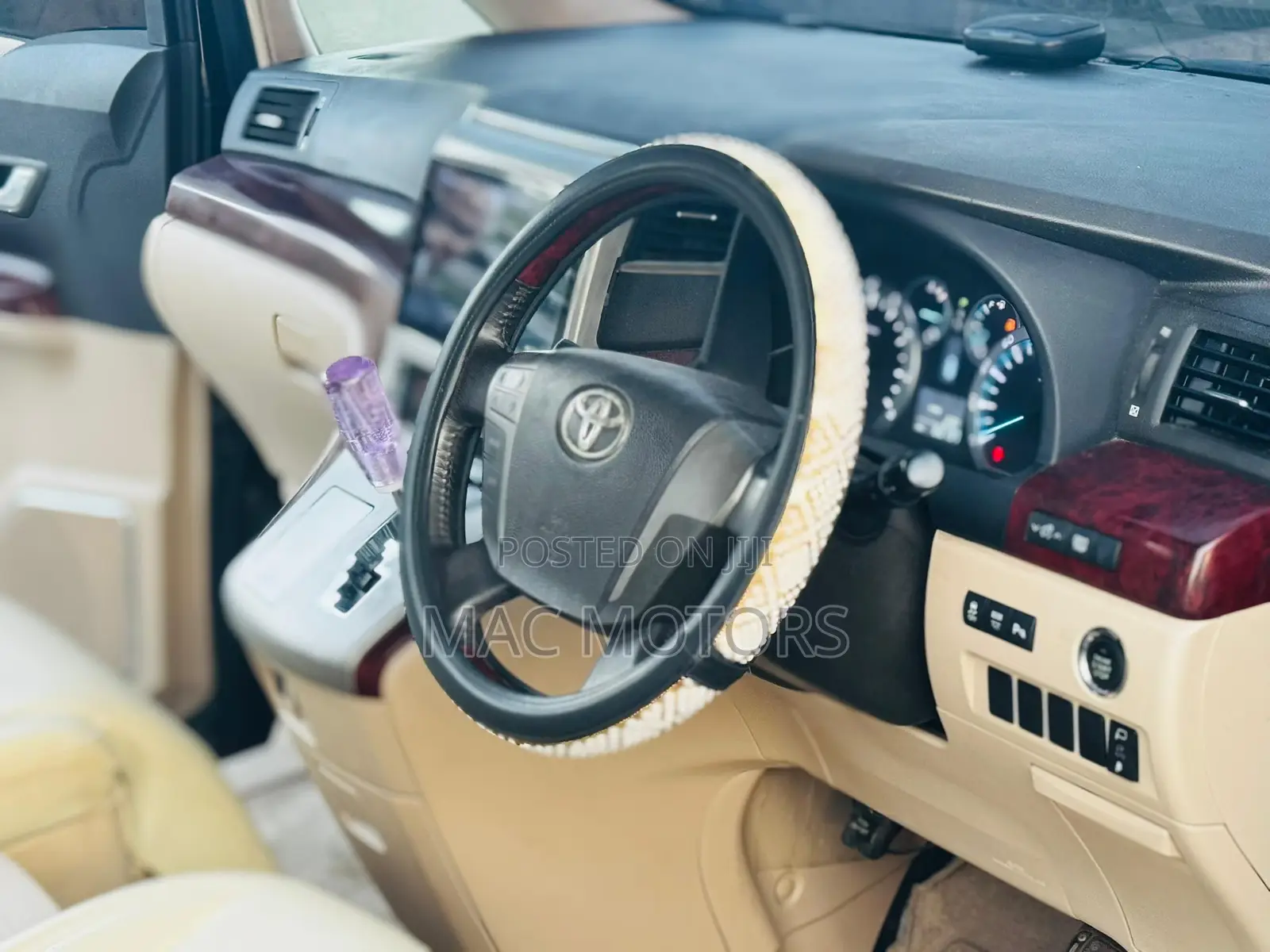 Toyota Vellfire 2010 Black