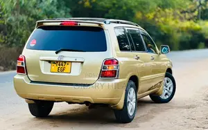 Toyota Kluger 2003 Gold