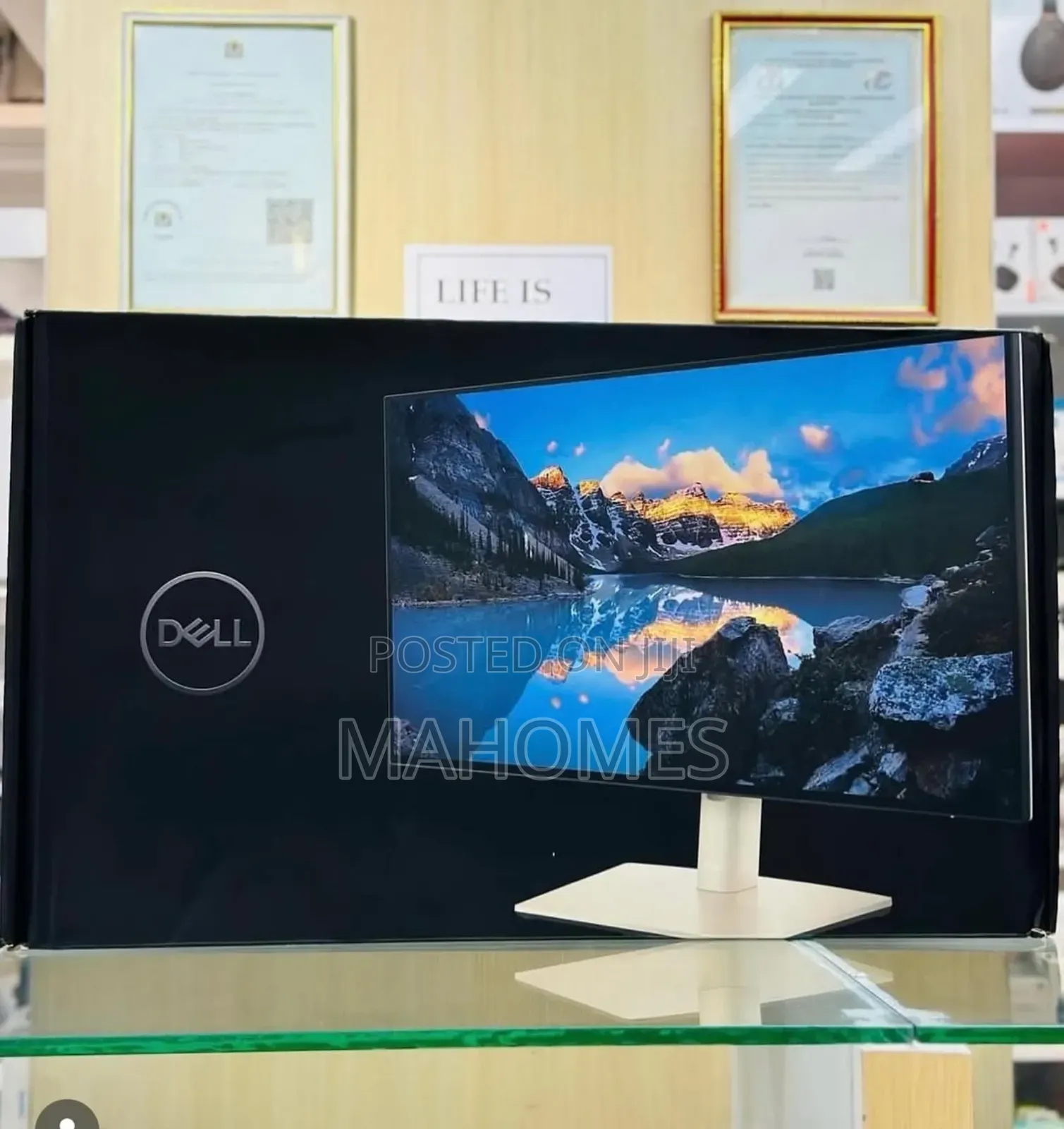 Dell Ultrasharp 24” Monitor -U2422h -FHD 1920x1080 -10gbps