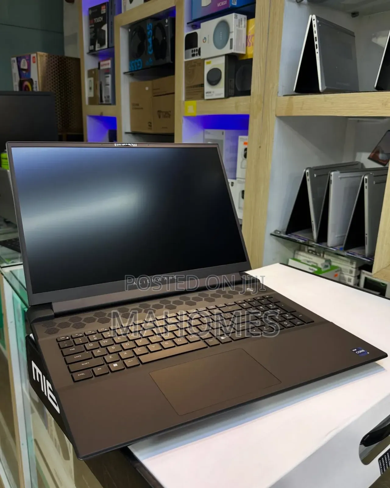 New Laptop Dell Alienware M18 R2 64GB Intel Core I9 SSD 4T