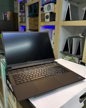 New Laptop Dell Alienware M18 R2 64GB Intel Core I9 SSD 4T