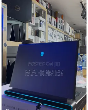 New Laptop Dell Alienware M18 R2 64GB Intel Core I9 SSD 4T