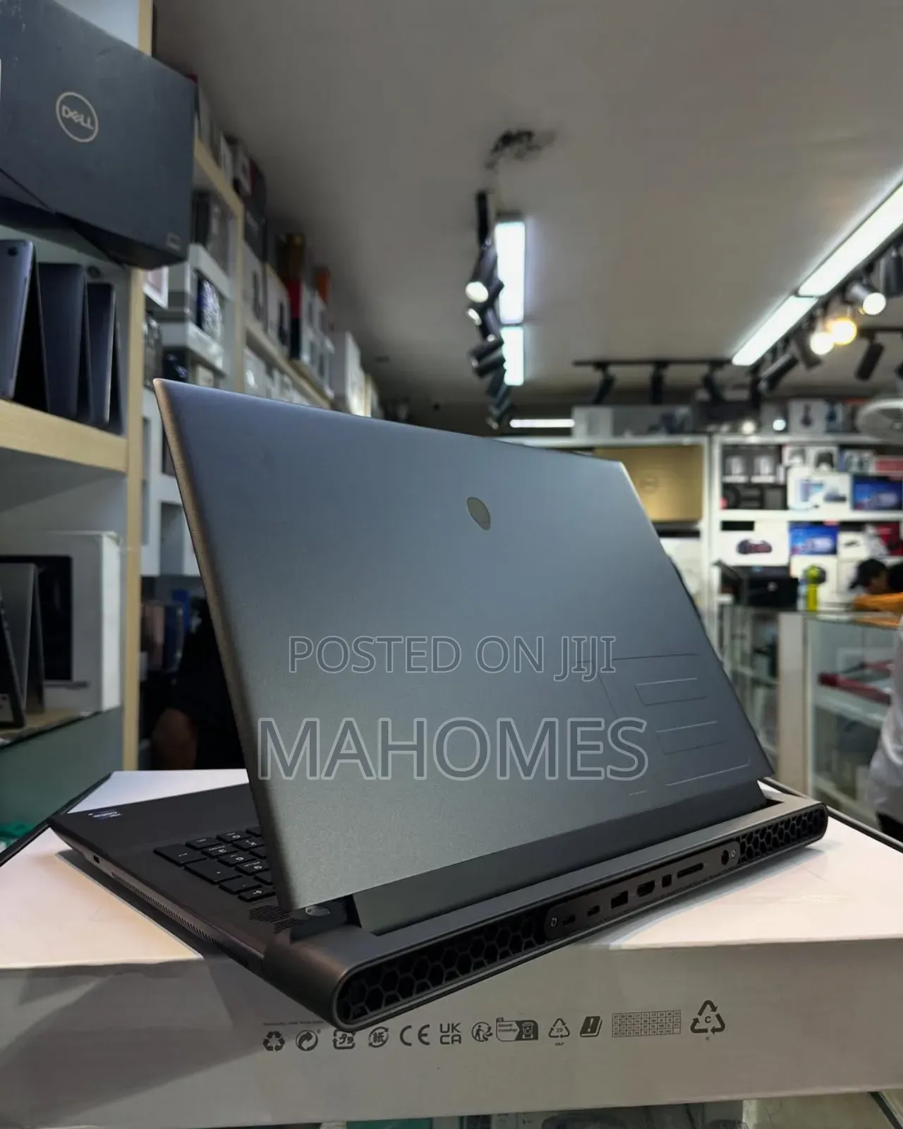 New Laptop Dell Alienware M18 R2 64GB Intel Core I9 SSD 4T