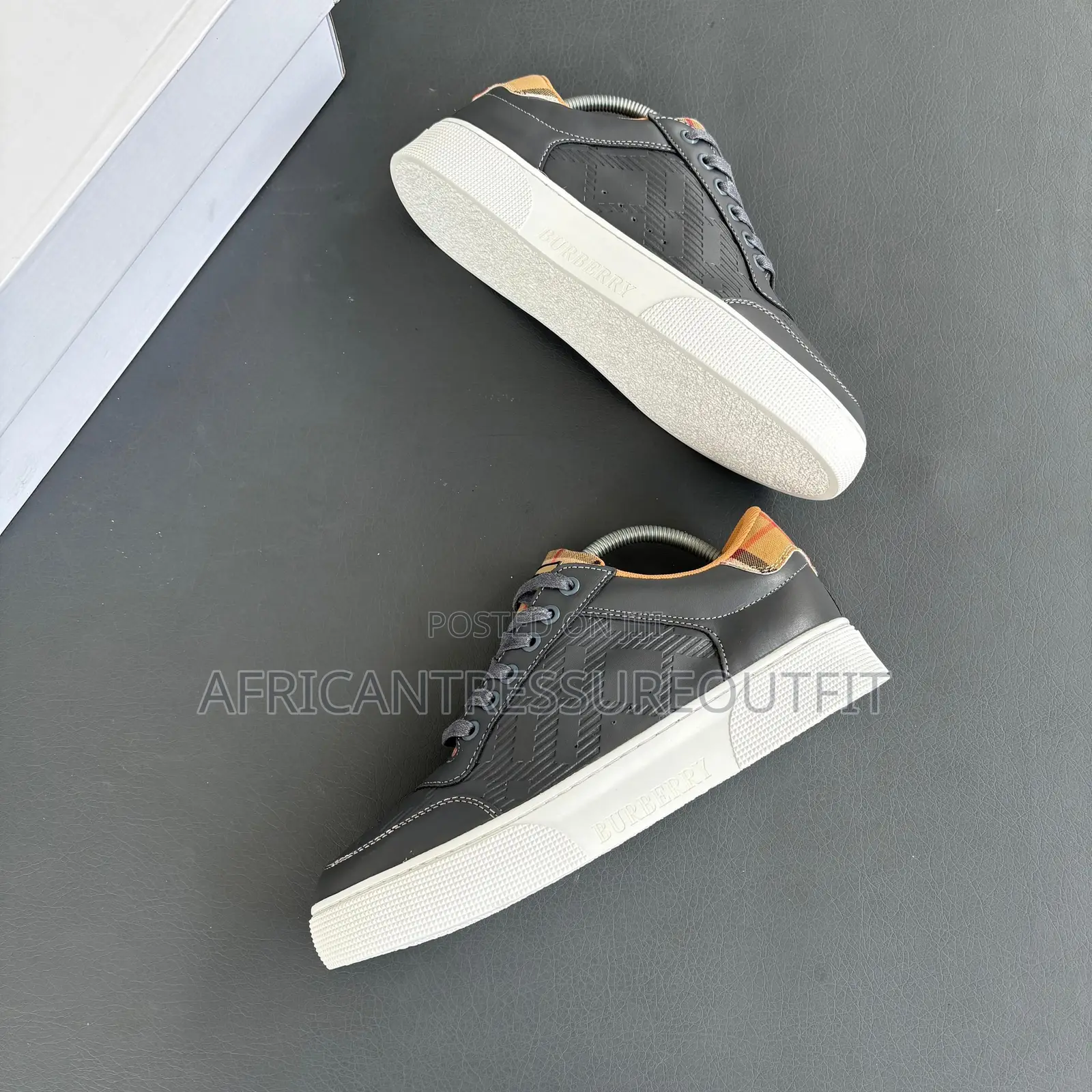 Burberry Shole Collection Premium Edition Available Size 40–45