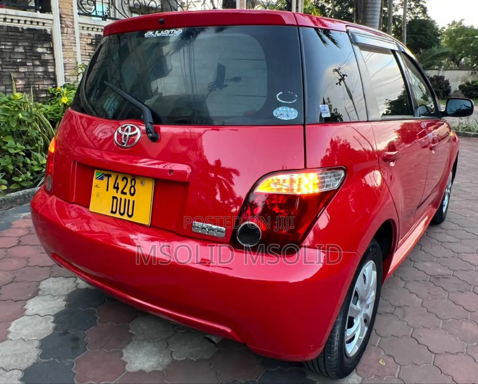 Toyota IST 2005 Red