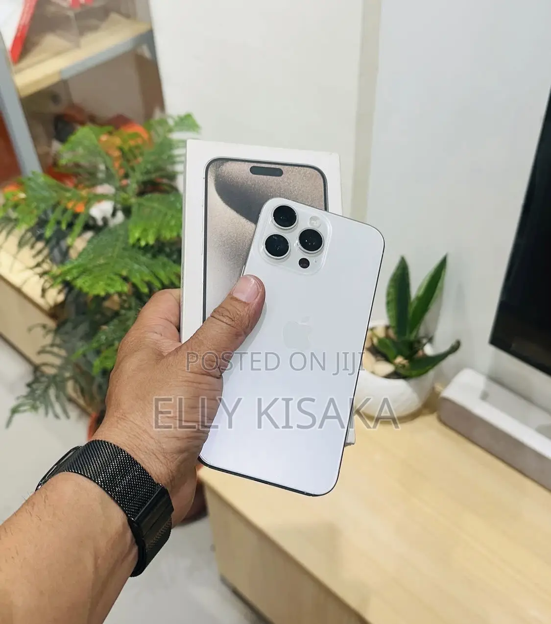 New Apple iPhone 15 Pro Max 256 GB White