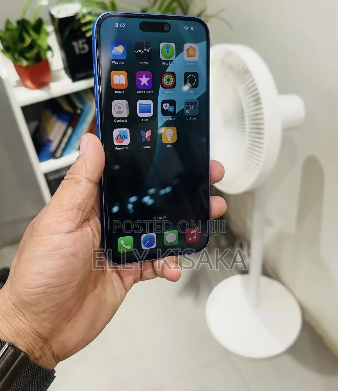 New Apple iPhone 16 128 GB Blue