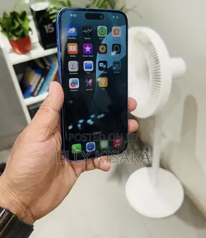 New Apple iPhone 16 128 GB Blue
