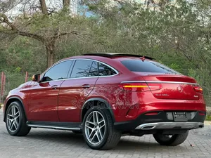 Mercedes-Benz GLE-Class 2017 Red