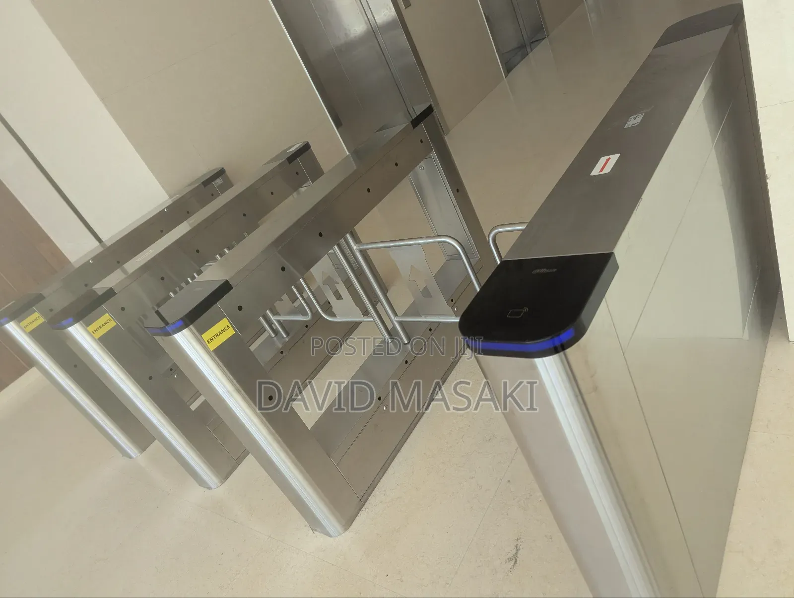 7th Floor, 190 Sq M Office for Rent in the Peninsula