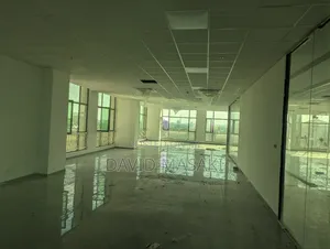 7th Floor, 190 Sq M Office for Rent in the Peninsula