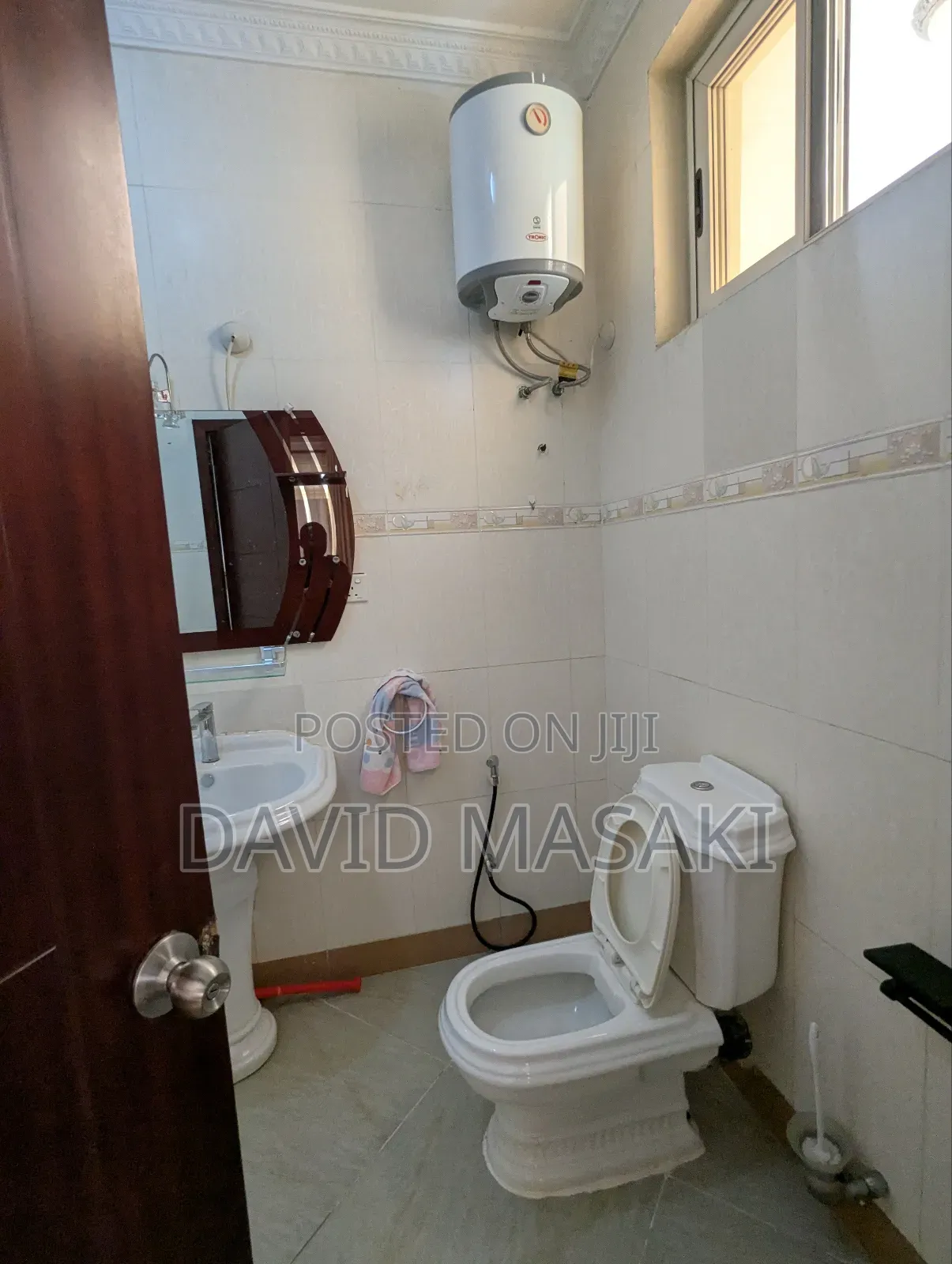 Furnished 3bdrm Apartment in Apartments, Mikocheni for rent