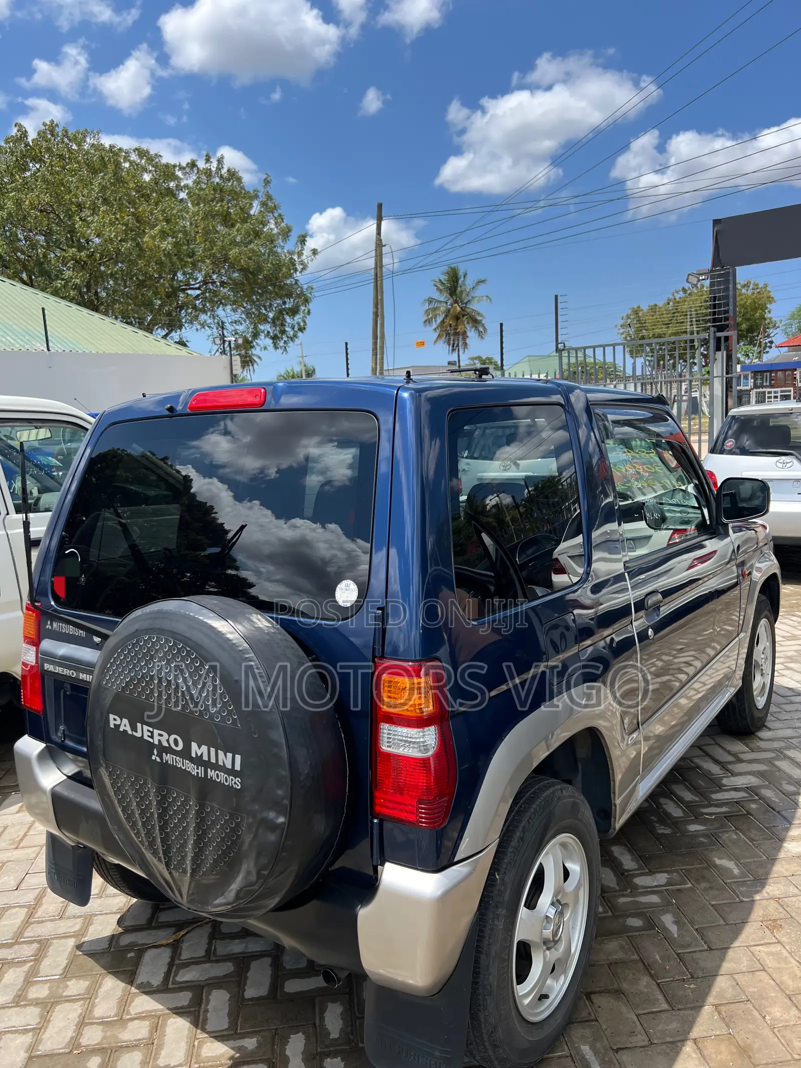 Mitsubishi Pajero 2003 Blue