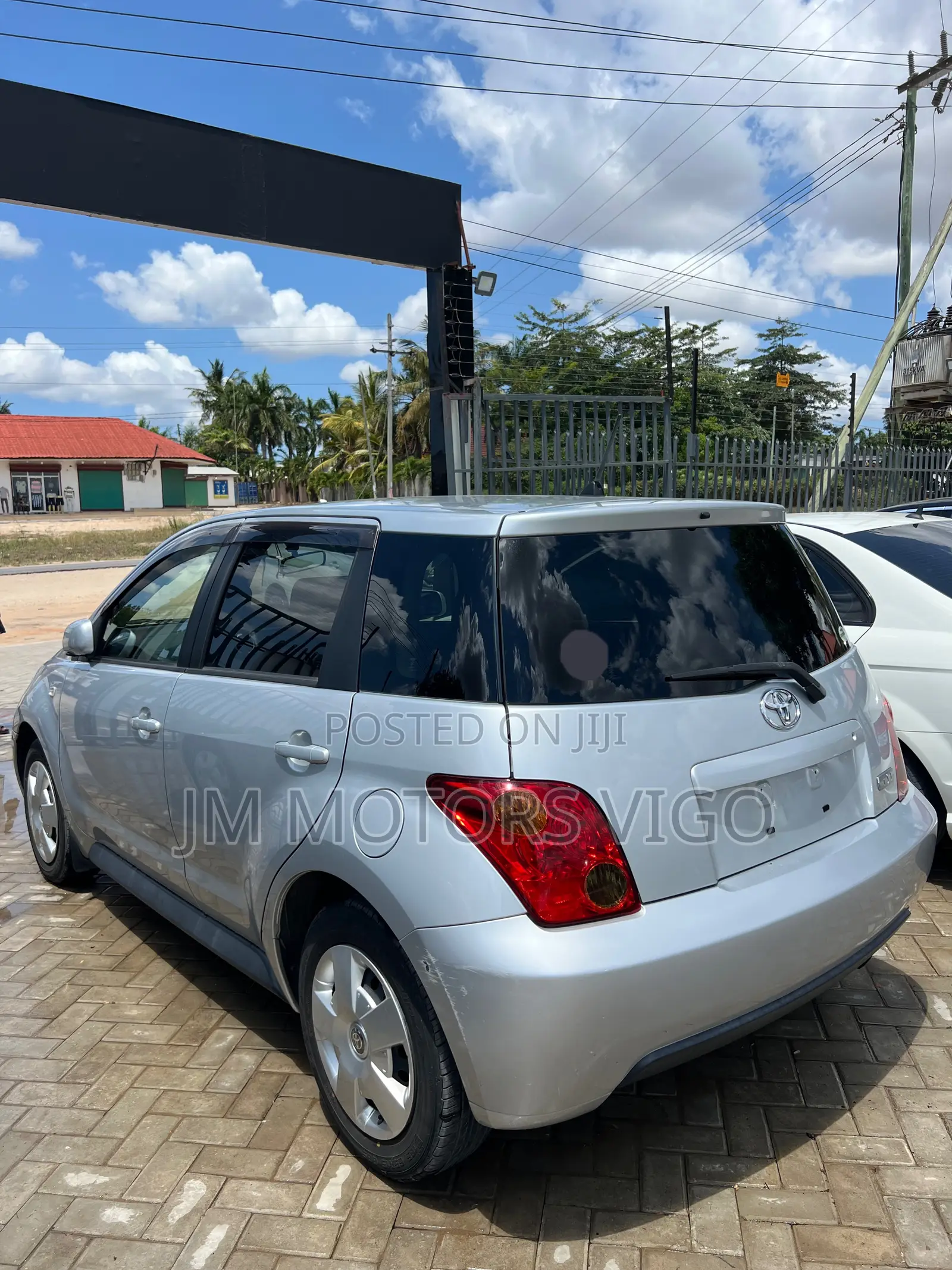 Toyota IST 2003 Silver