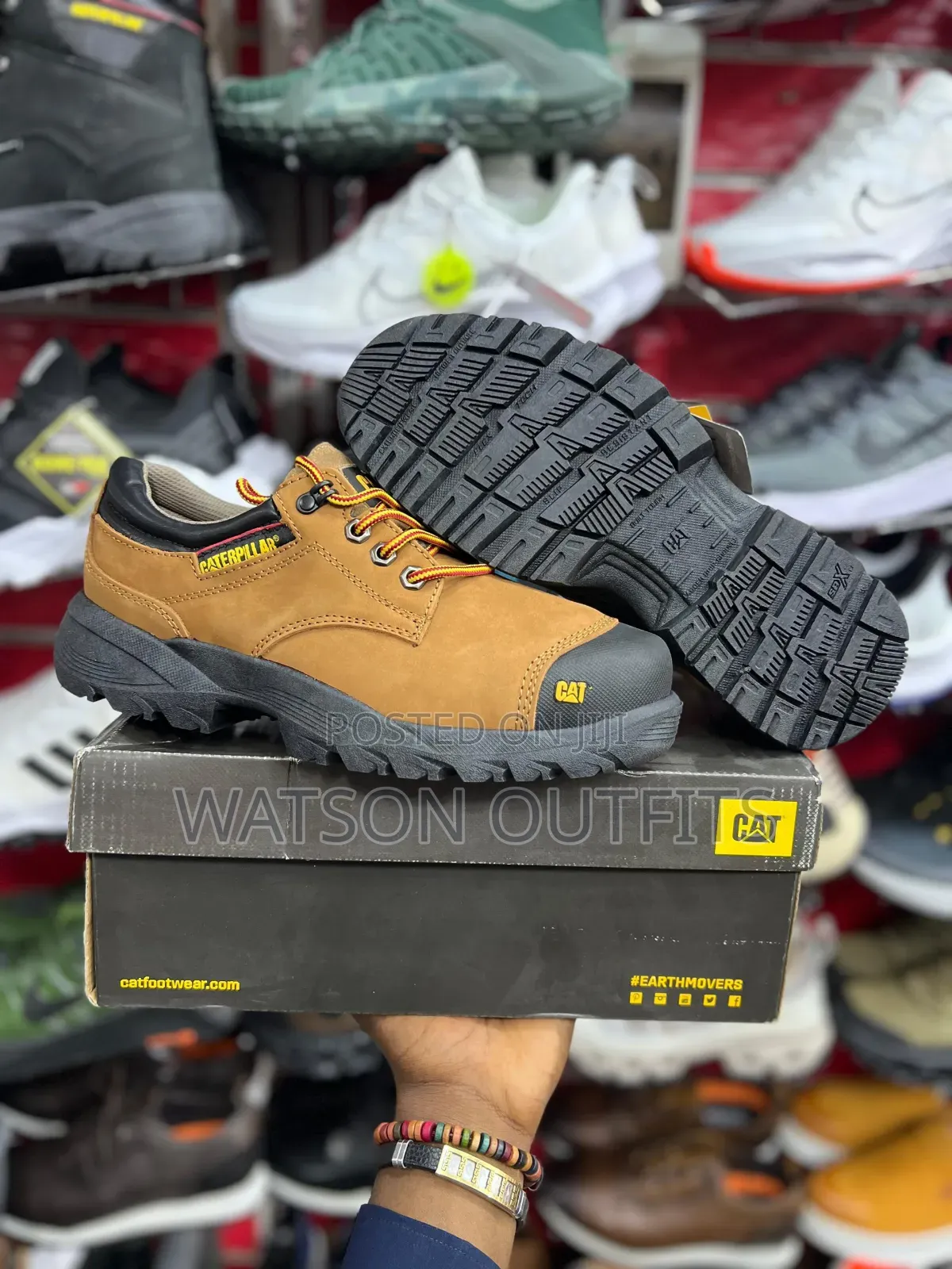 Caterpillar Shoes or Viatu Vya Caterpillar Very Very Classic and Smart