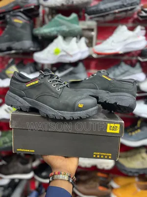 Caterpillar Shoes or Viatu Vya Caterpillar Very Very Classic and Smart