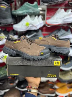Caterpillar Shoes or Viatu Vya Caterpillar Very Very Classic and Smart
