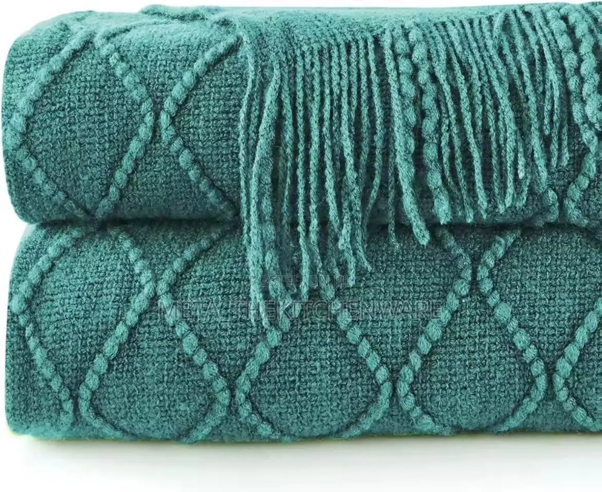 High Quality Knitted Throw Blankets (127 X 152)Cm